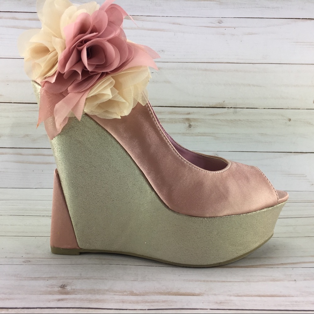 Bertinni Flowerly Wedge Heels Size 9 - Picture 3 of 7